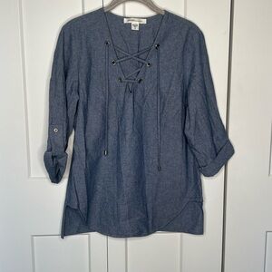 Karen by Karen Kane Roll Tab Lace Neck Denim Like Blouse Women's Size Small